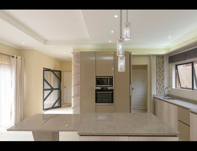 3 BEDROOM HOUSE FOR SALE IN BROOKLYN